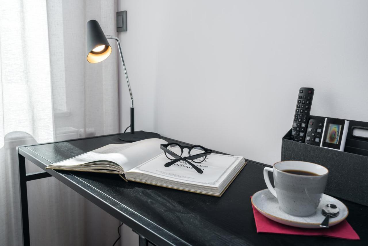 Apartment Garbary By Renters Poznan